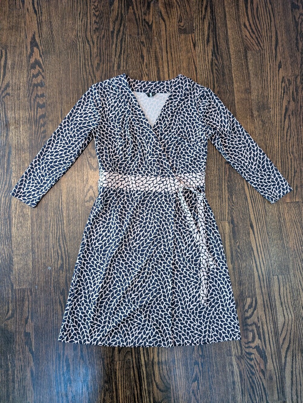 Ann Taylor Leaf Print Wrap Dress Size OP